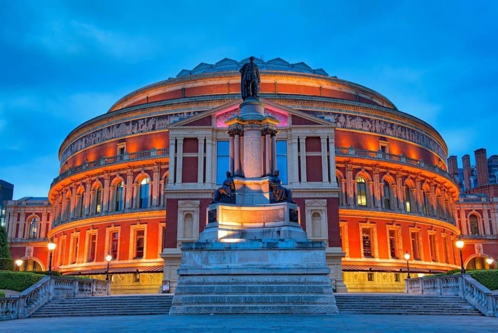 The Perfect City Escape For Your Next Vacation London Exterior photo