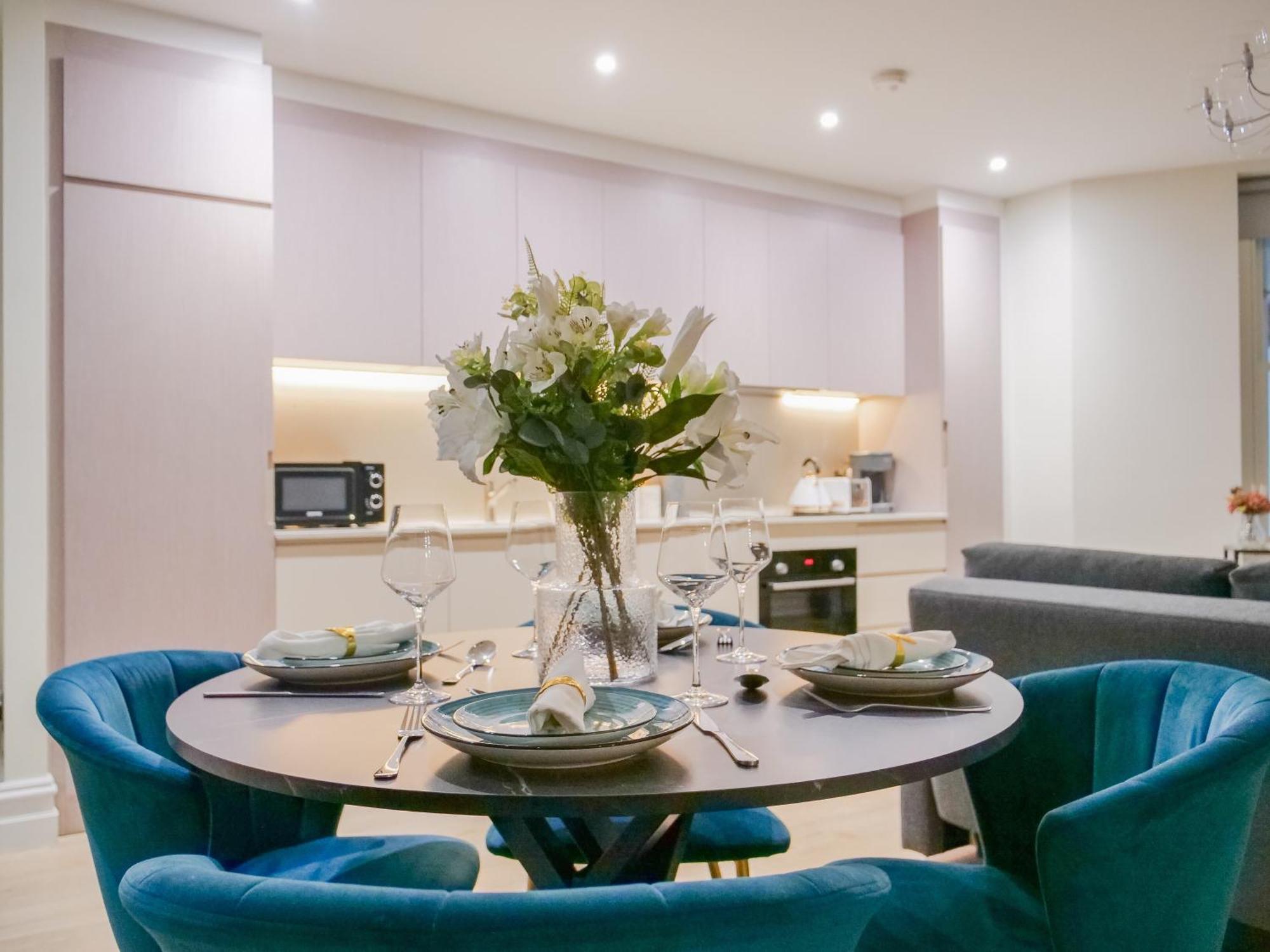 The Perfect City Escape For Your Next Vacation London Exterior photo